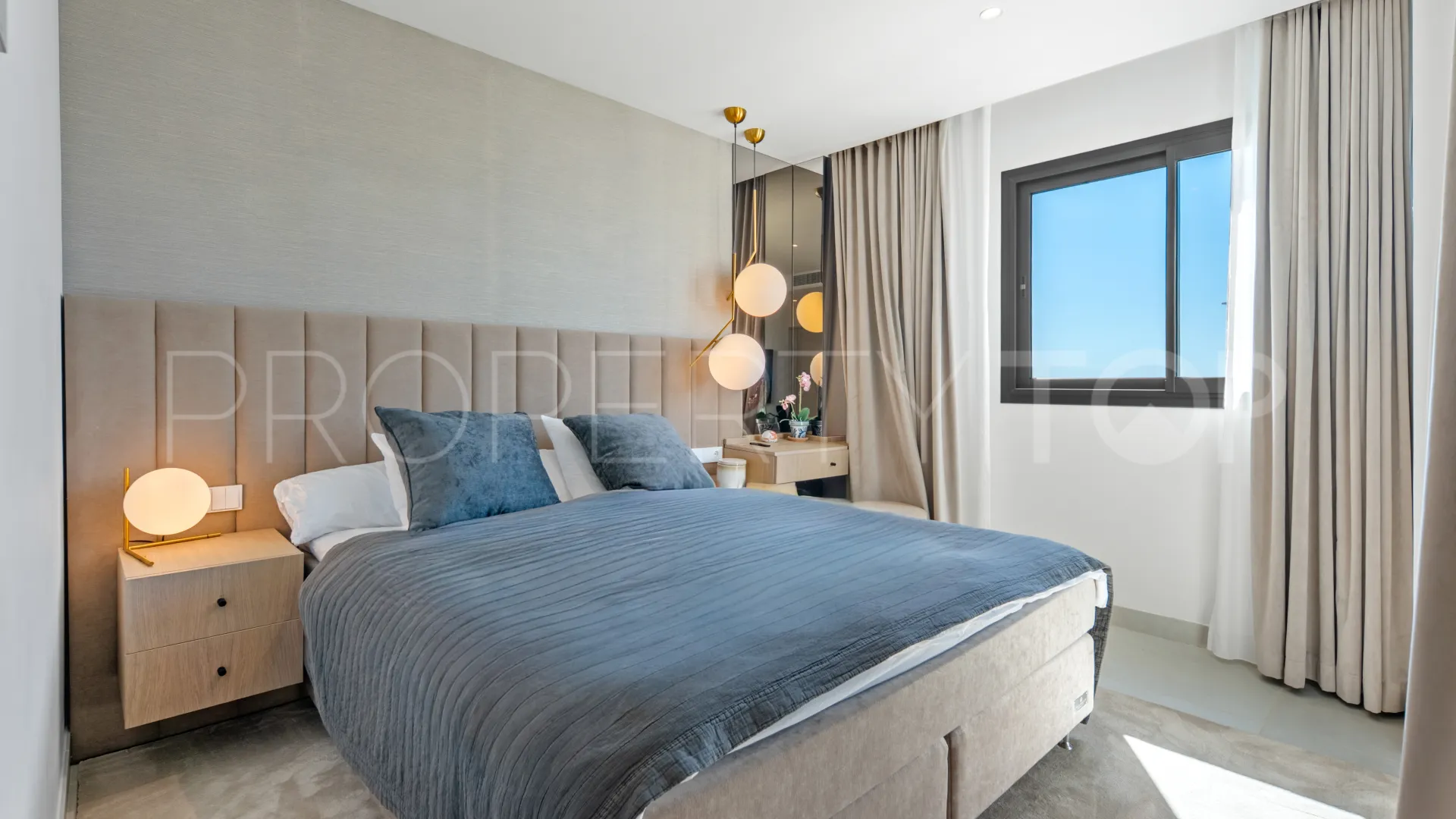 Apartment in El Higueron for sale