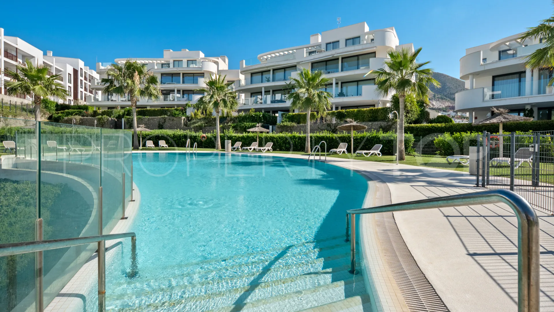 Apartment in El Higueron for sale