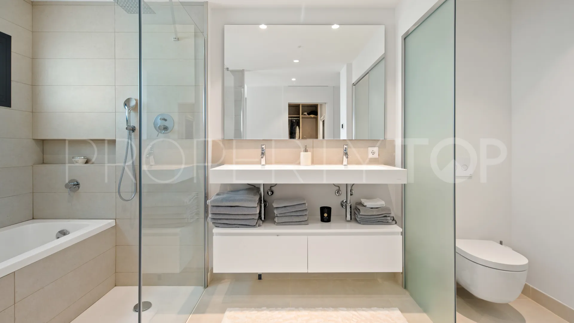 Apartment in El Higueron for sale