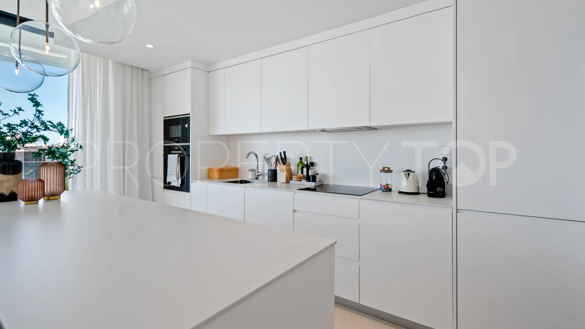 Apartment in El Higueron for sale