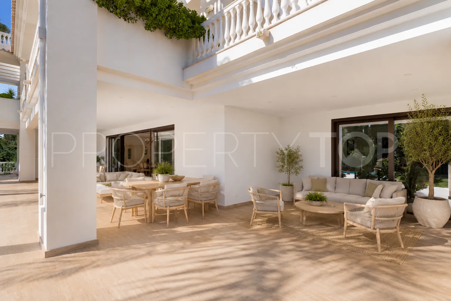 Comprar villa en Guadalmina Baja de 7 dormitorios
