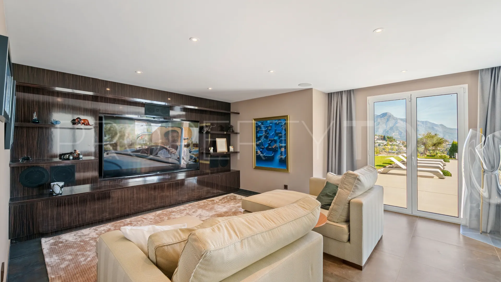 Villa en venta de 9 dormitorios en Puerto del Almendro