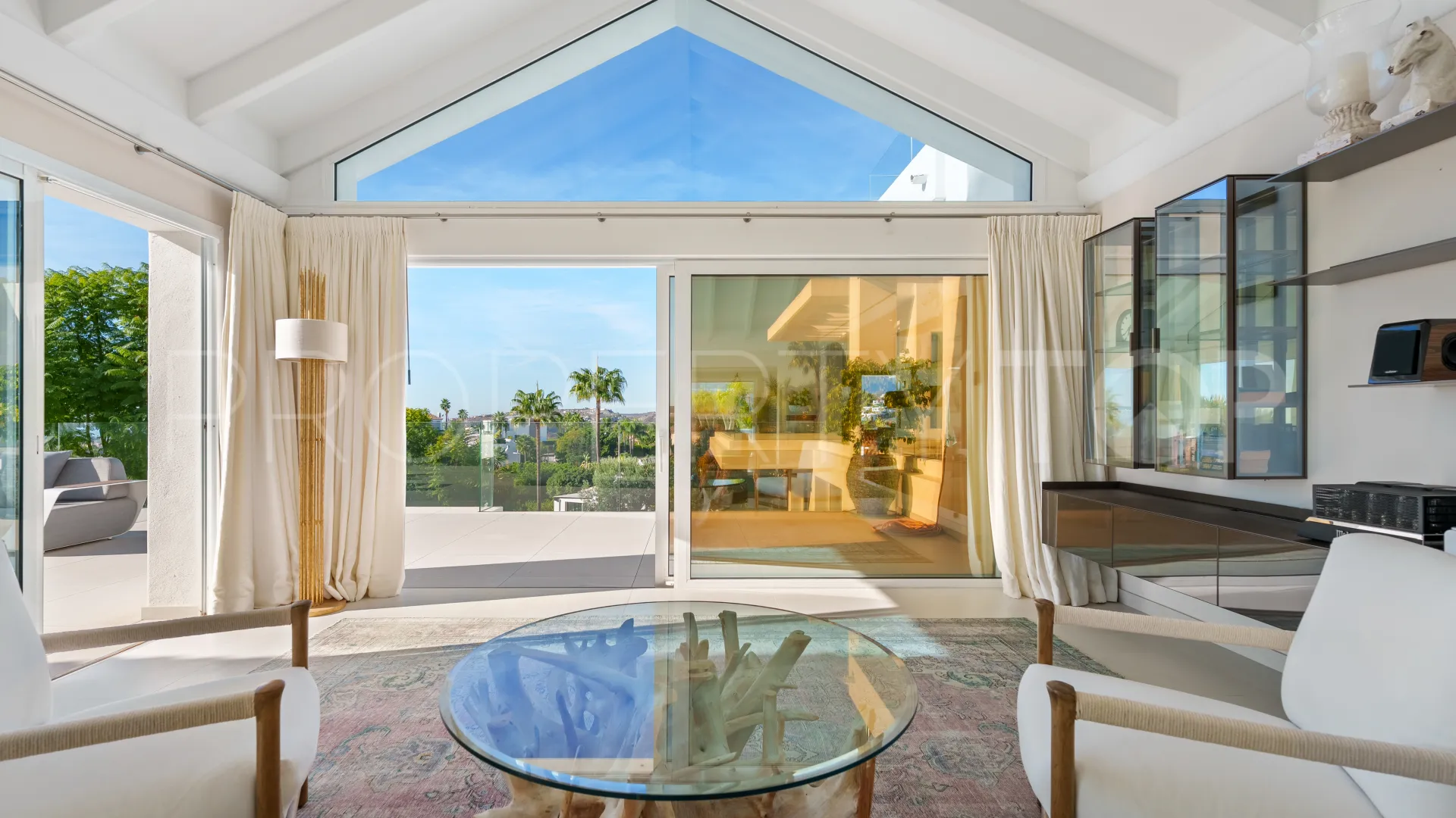 Villa en venta de 9 dormitorios en Puerto del Almendro