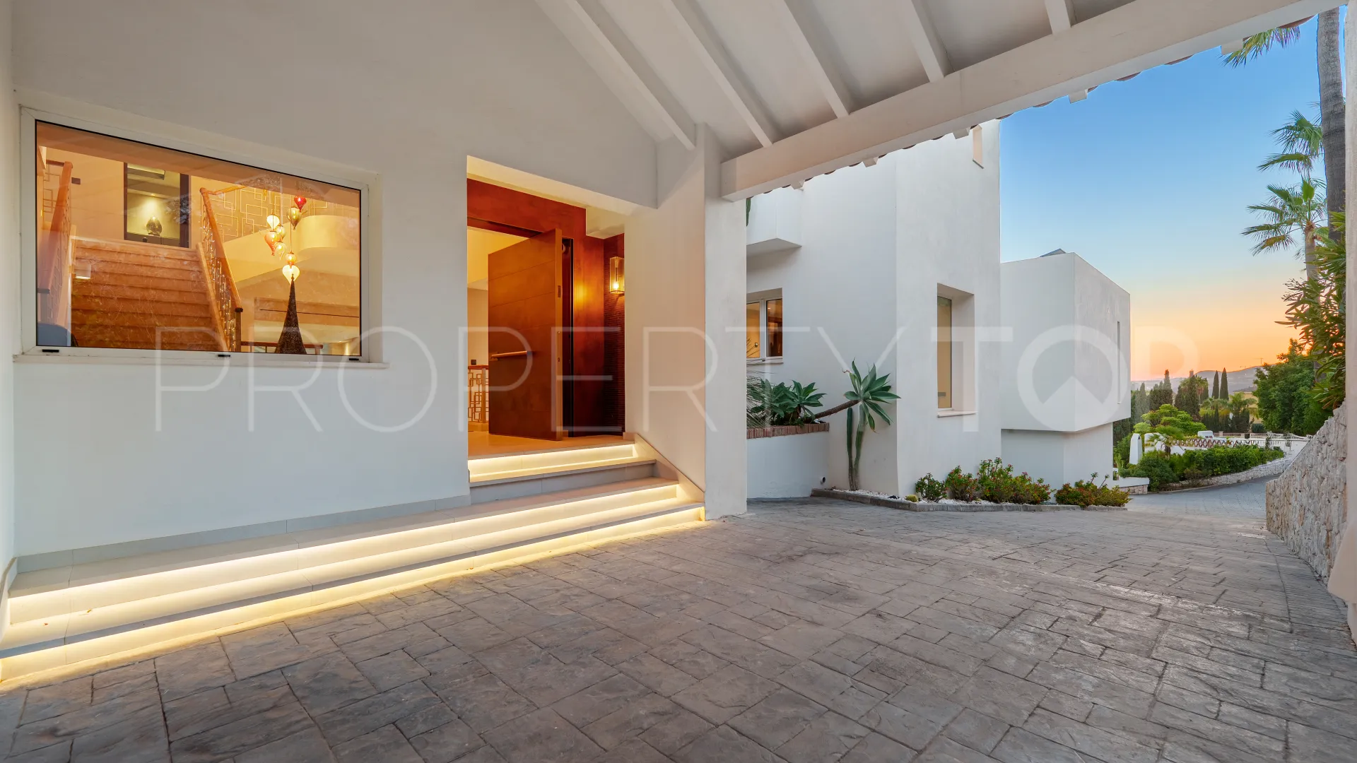 Villa en venta de 9 dormitorios en Puerto del Almendro