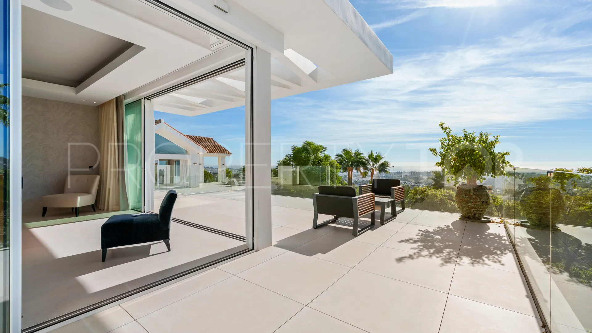 Villa en venta de 9 dormitorios en Puerto del Almendro