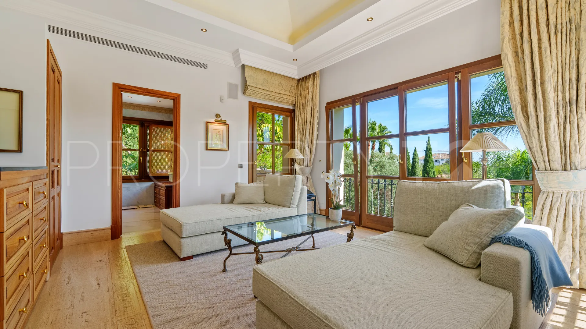 Comprar villa en Las Lomas del Marbella Club