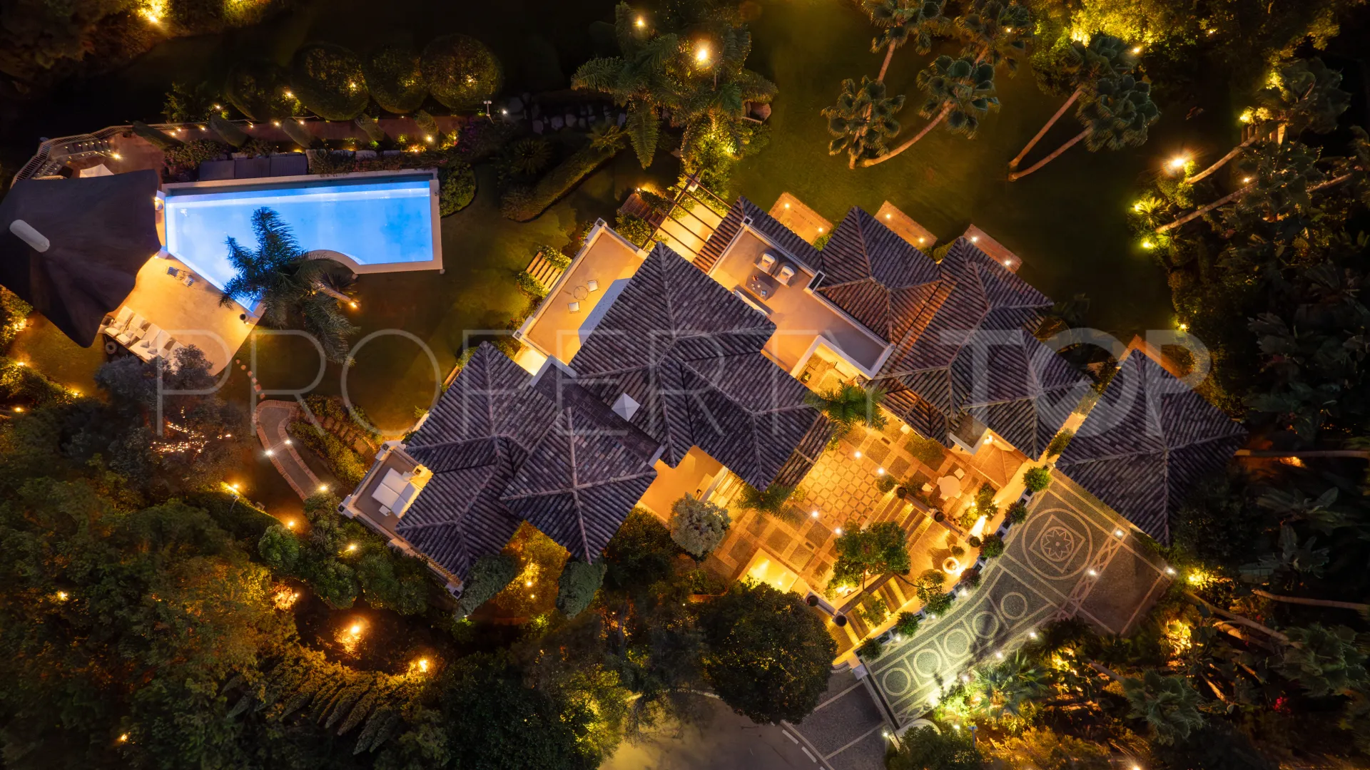 Comprar villa en Las Lomas del Marbella Club