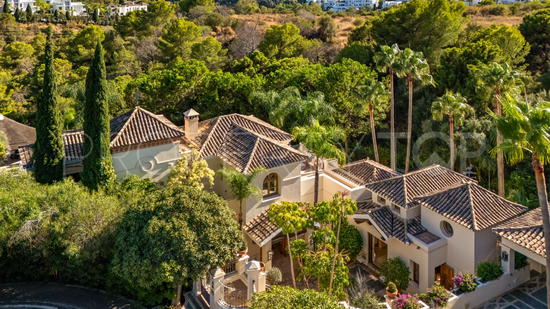 Comprar villa en Las Lomas del Marbella Club