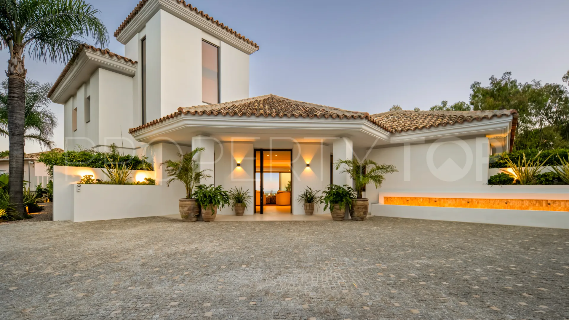 Comprar villa con 6 dormitorios en El Herrojo