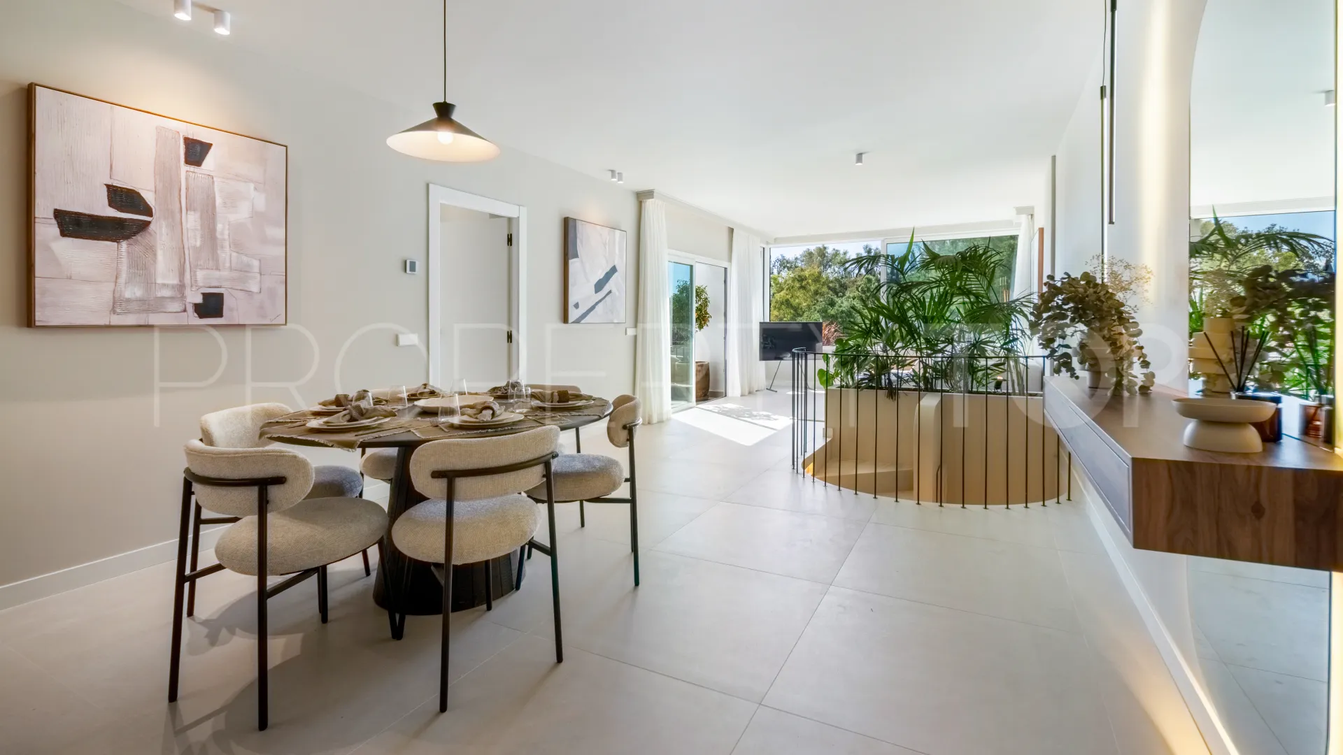 Se vende duplex con 3 dormitorios en La Quinta