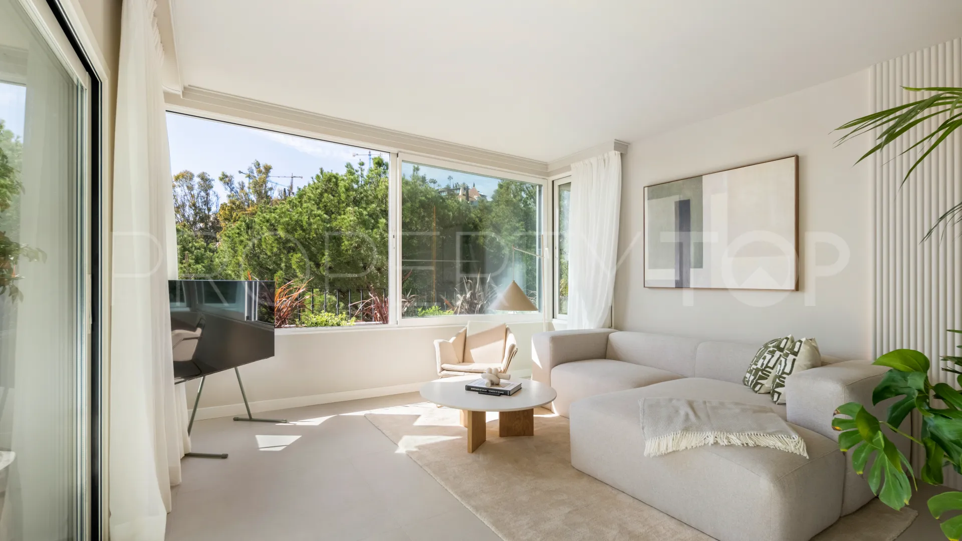 Se vende duplex con 3 dormitorios en La Quinta