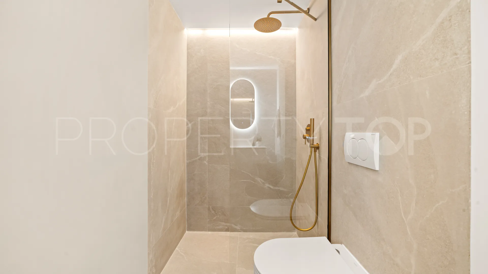 For sale apartment with 3 bedrooms in La Quinta