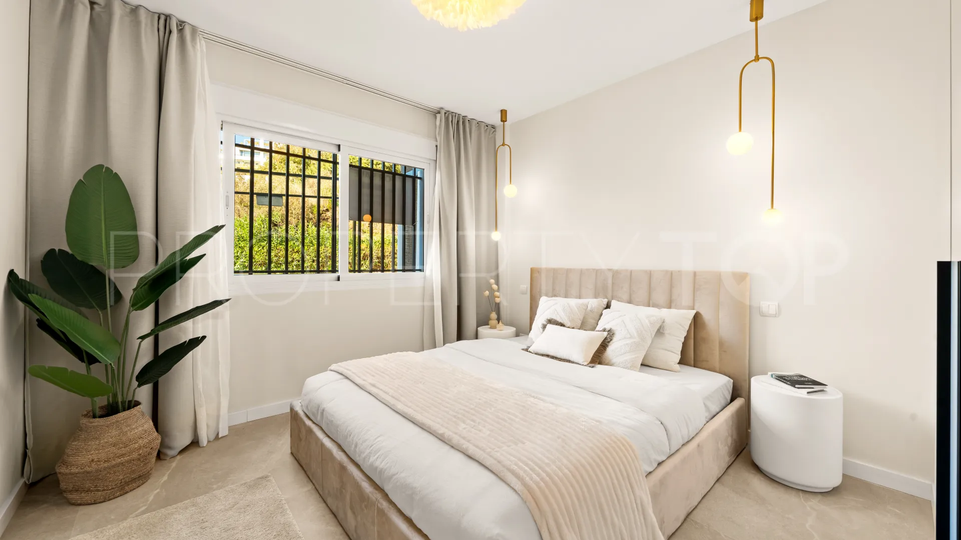 For sale apartment with 3 bedrooms in La Quinta