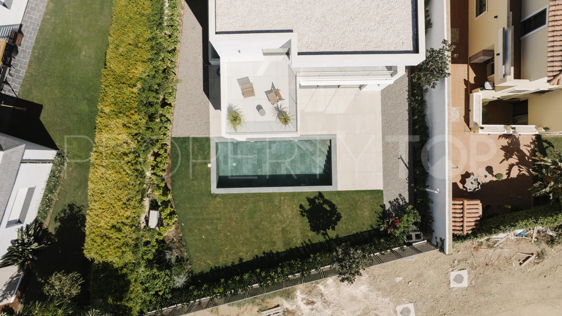 For sale villa in Estepona with 4 bedrooms