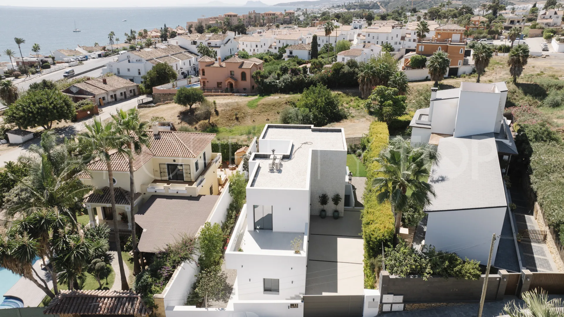 For sale villa in Estepona with 4 bedrooms