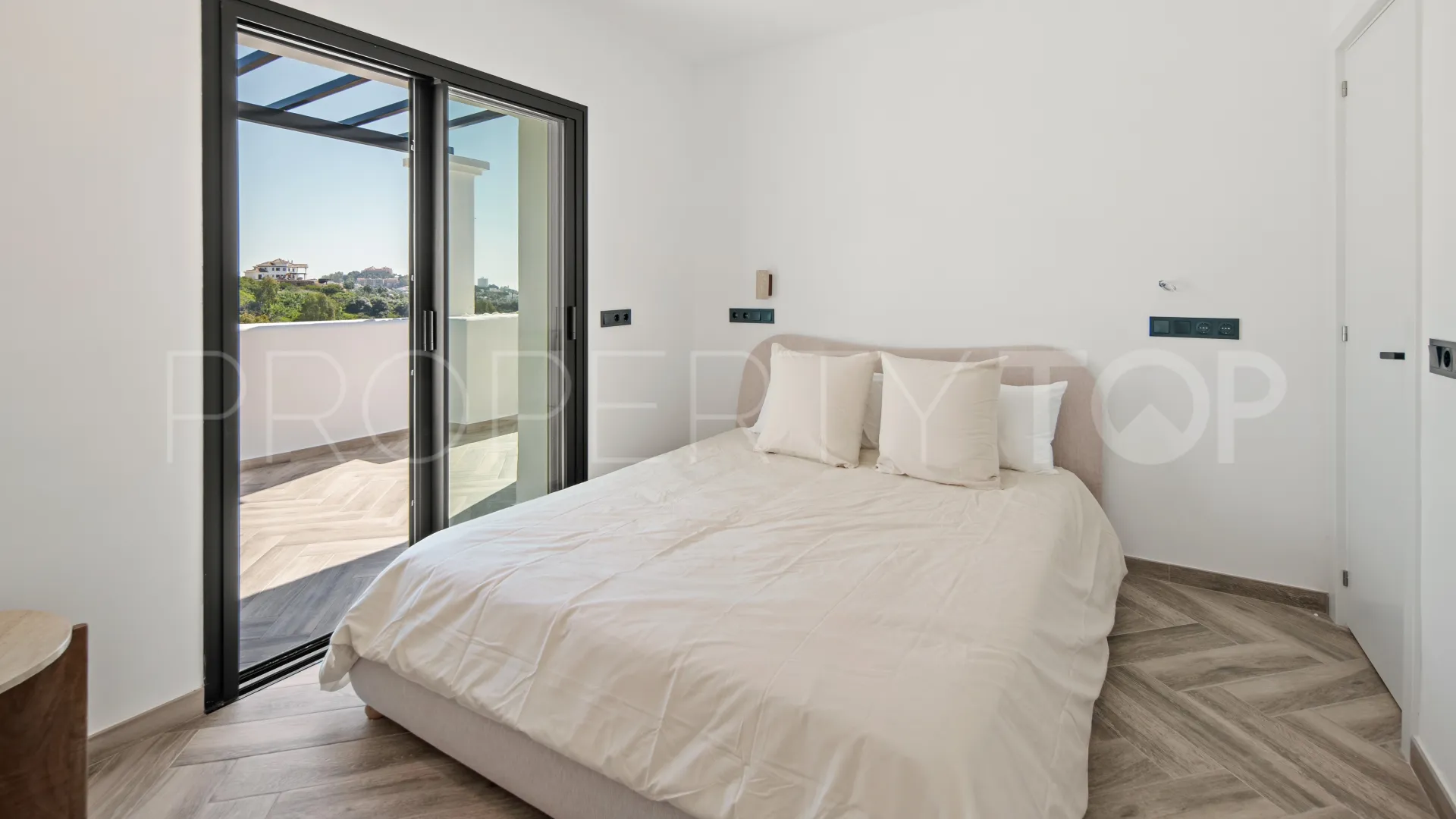 For sale 3 bedrooms penthouse in La Quinta