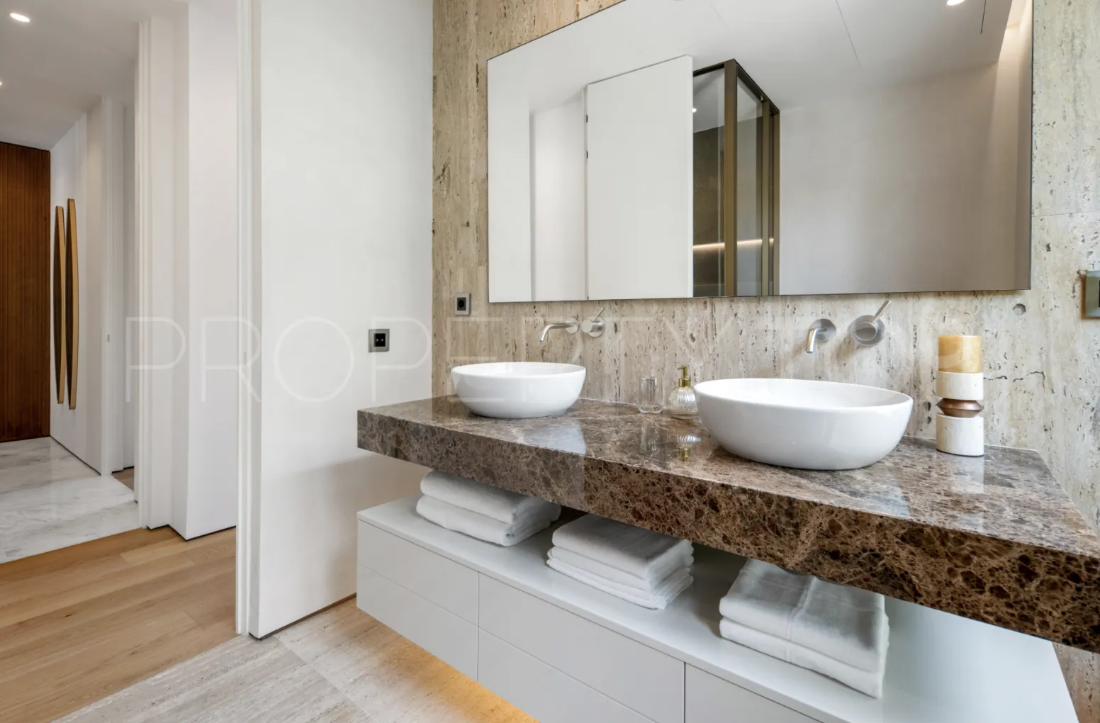 For sale Golden Mile 4 bedrooms apartment