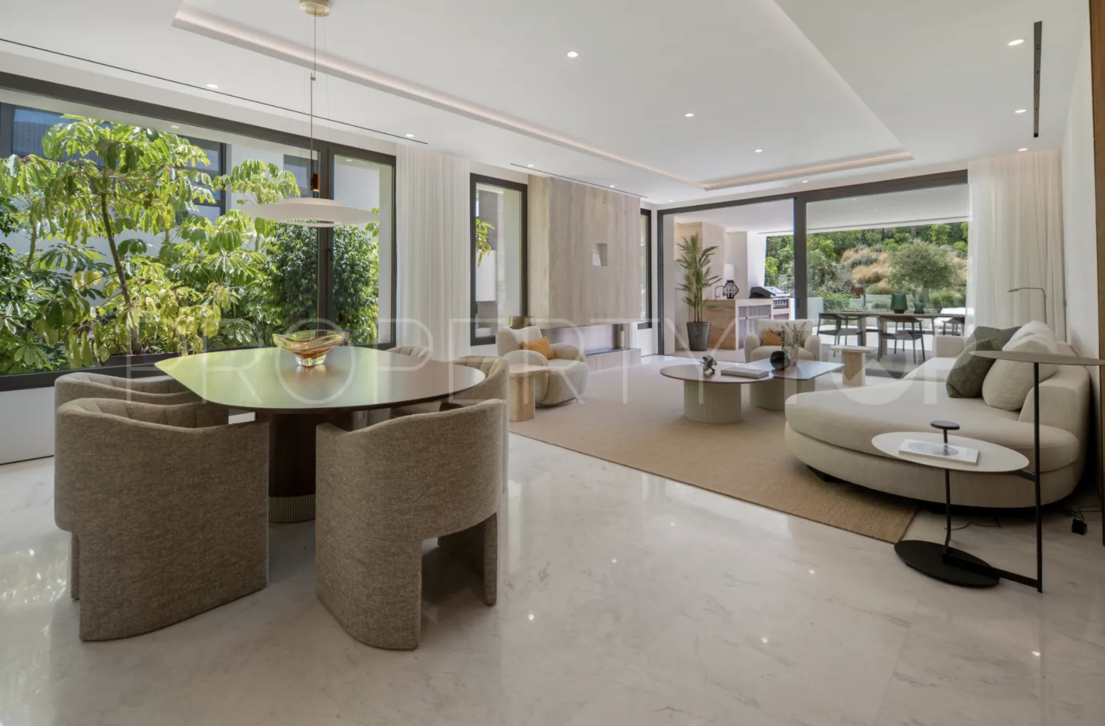 For sale Golden Mile 4 bedrooms apartment