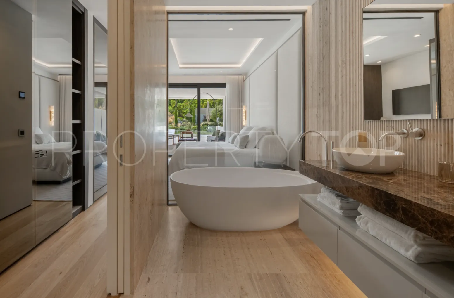 For sale Golden Mile 4 bedrooms apartment
