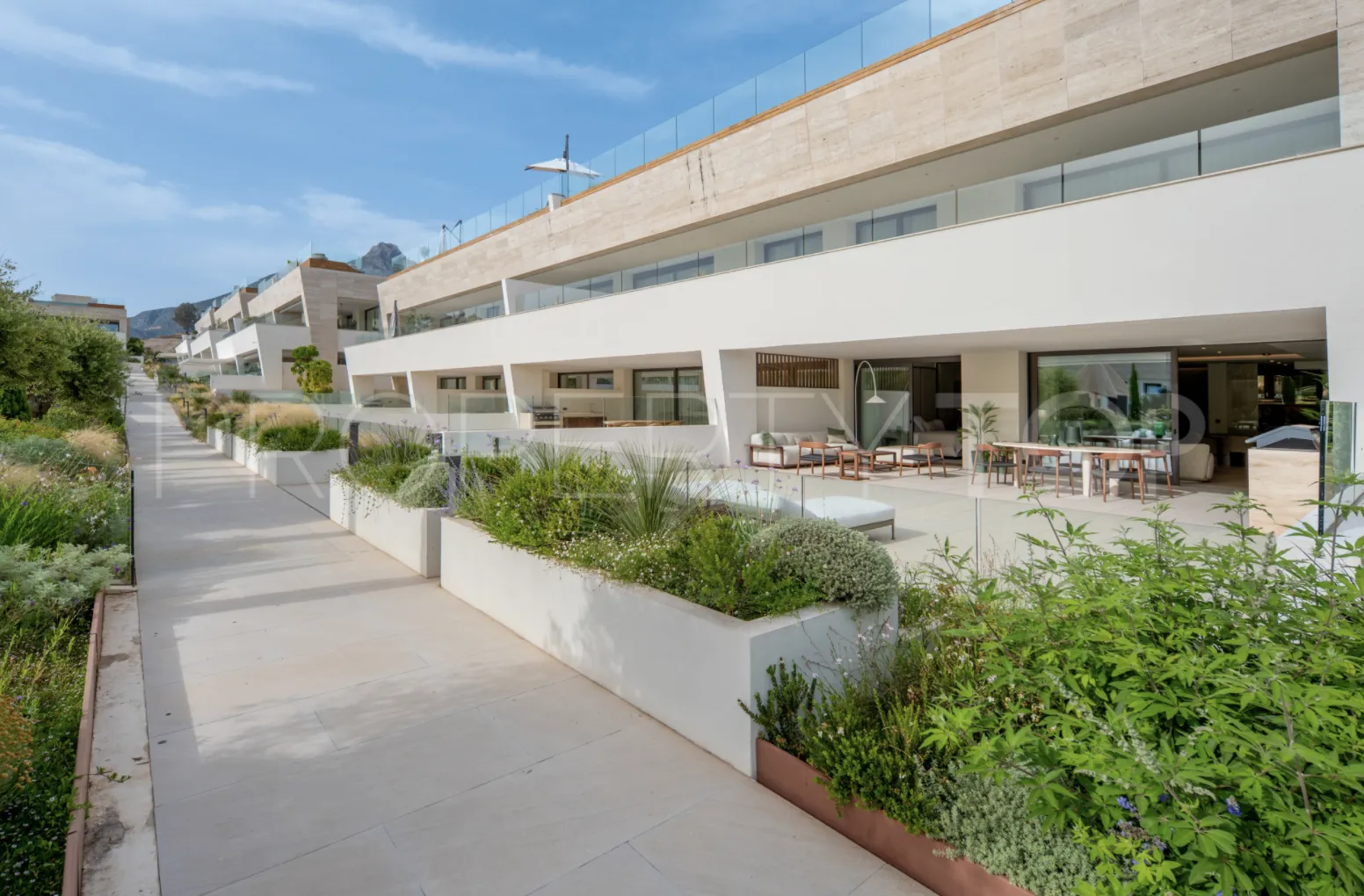 For sale Golden Mile 4 bedrooms apartment