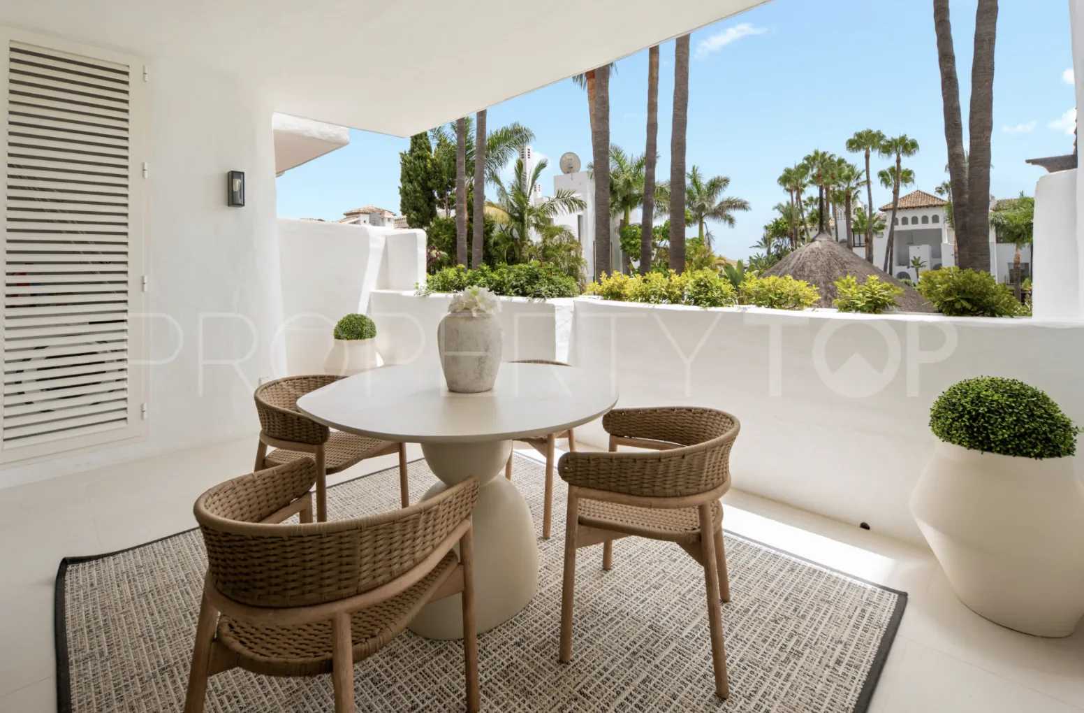 Buy Puente Romano apartment