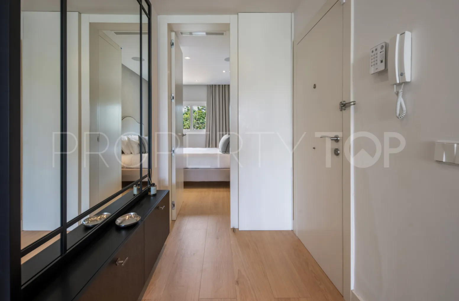 Buy Puente Romano apartment
