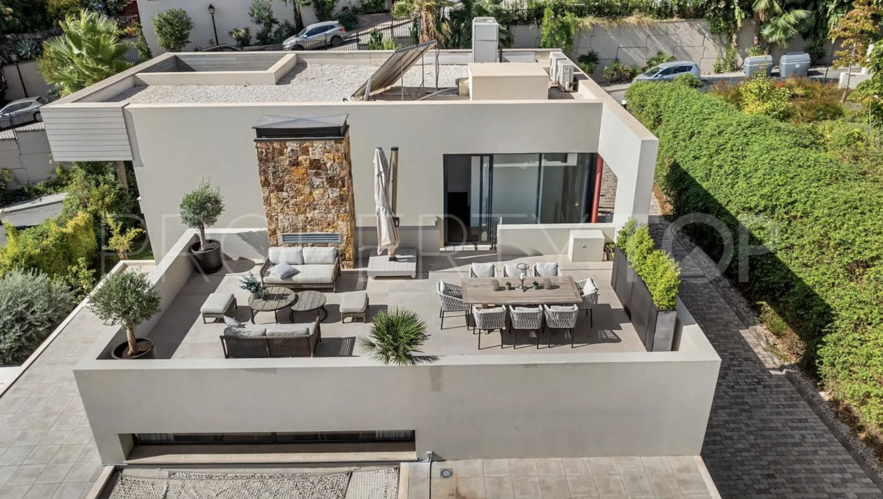 Villa en venta en Nueva Andalucia con 5 dormitorios
