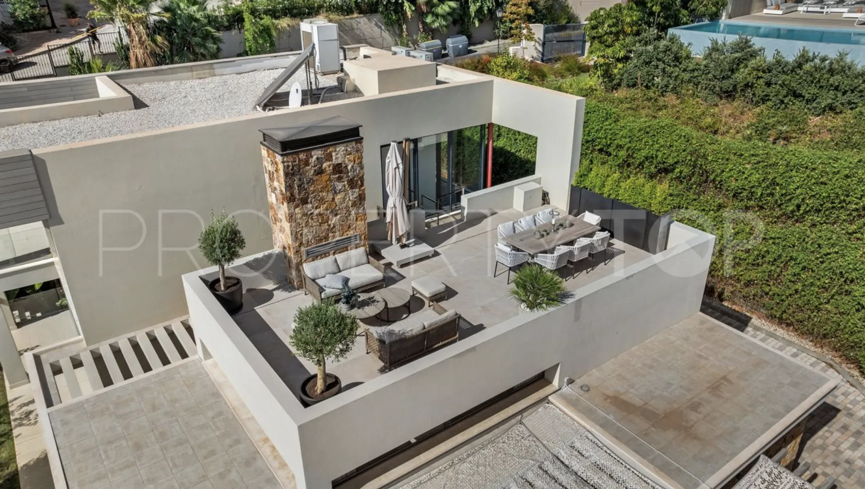 Villa en venta en Nueva Andalucia con 5 dormitorios