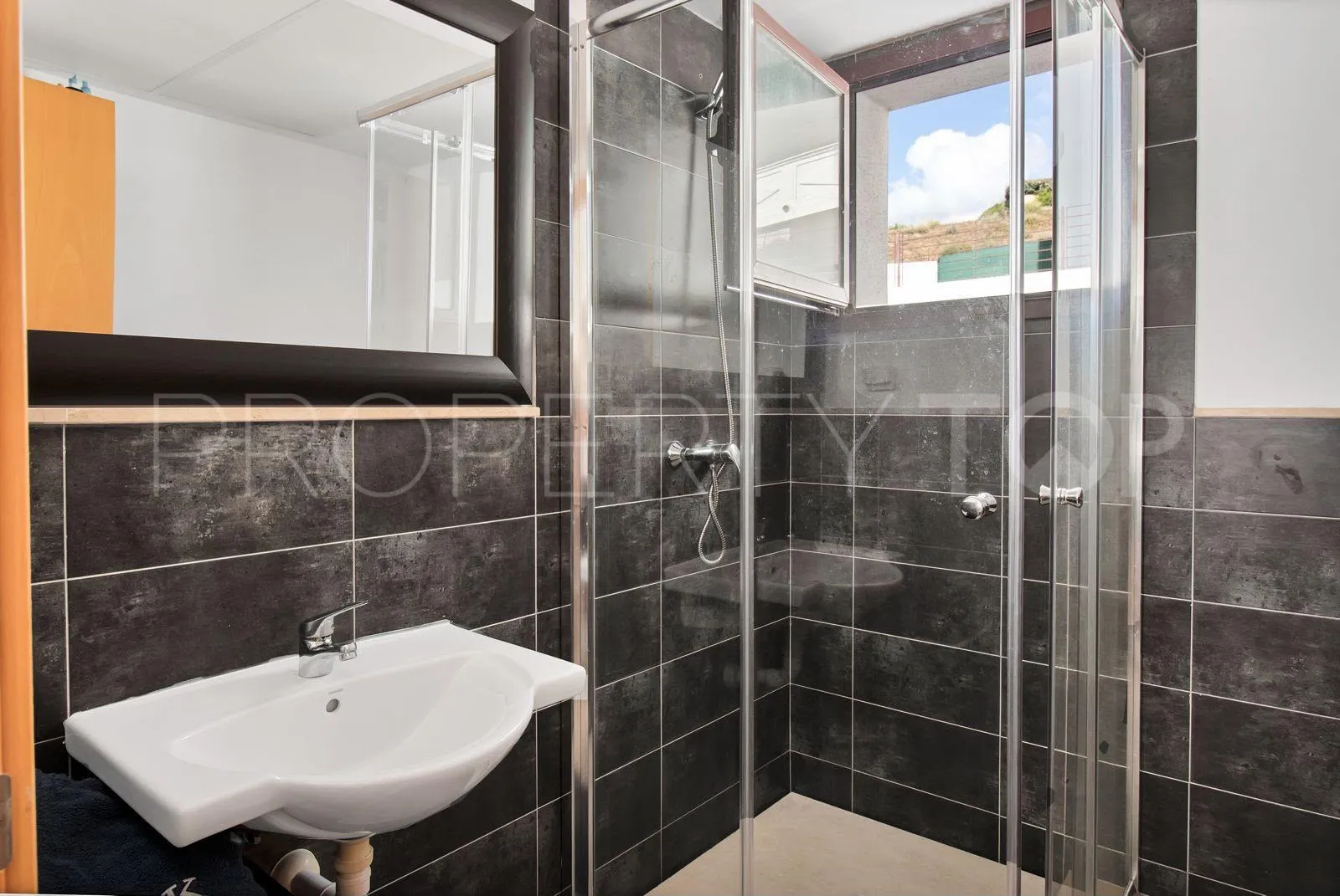 Casares Golf, adosado en venta