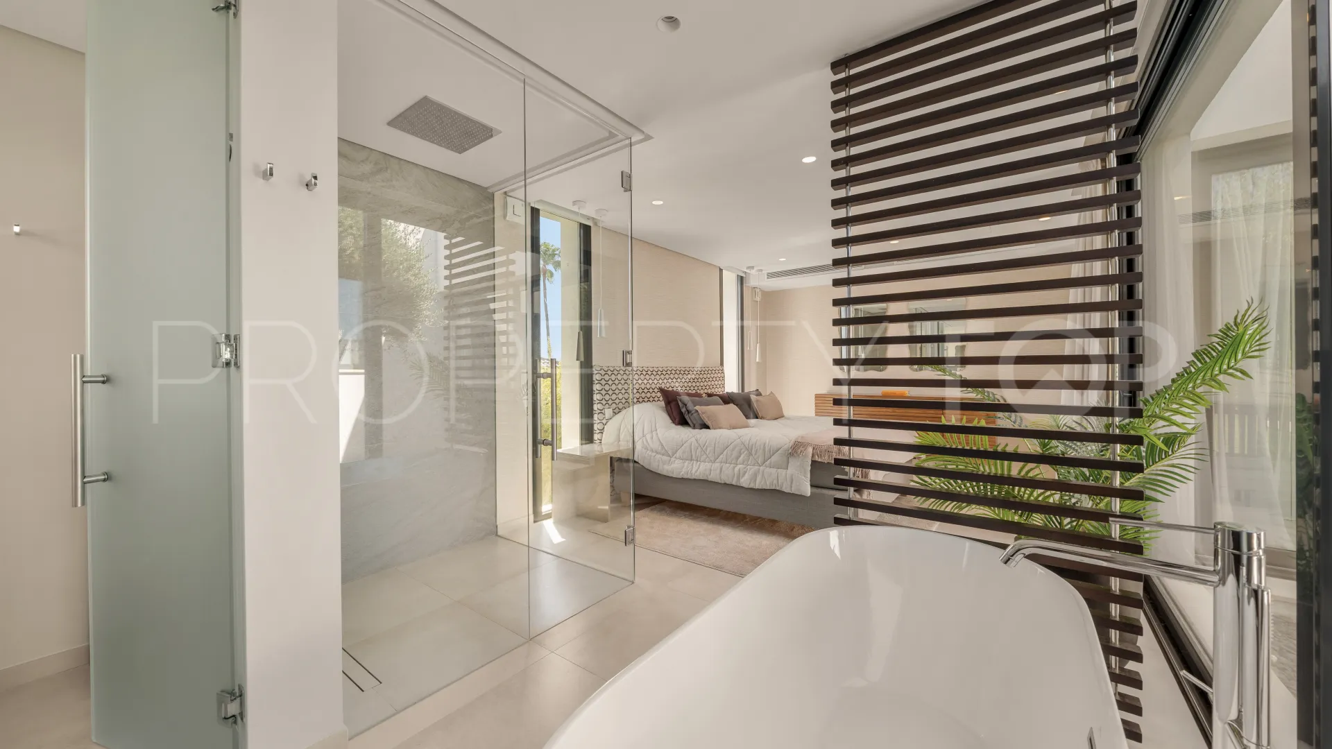 Villa a la venta en Nueva Andalucia