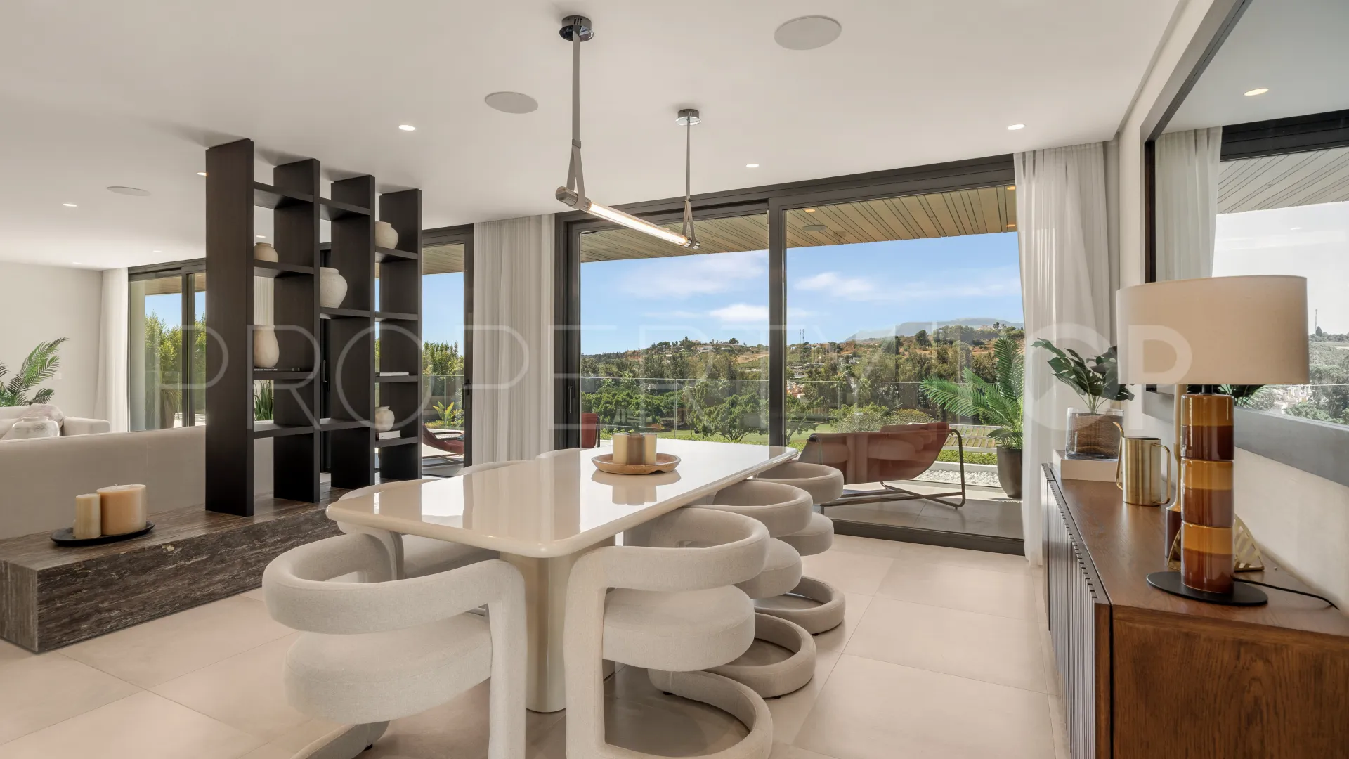 Villa a la venta en Nueva Andalucia