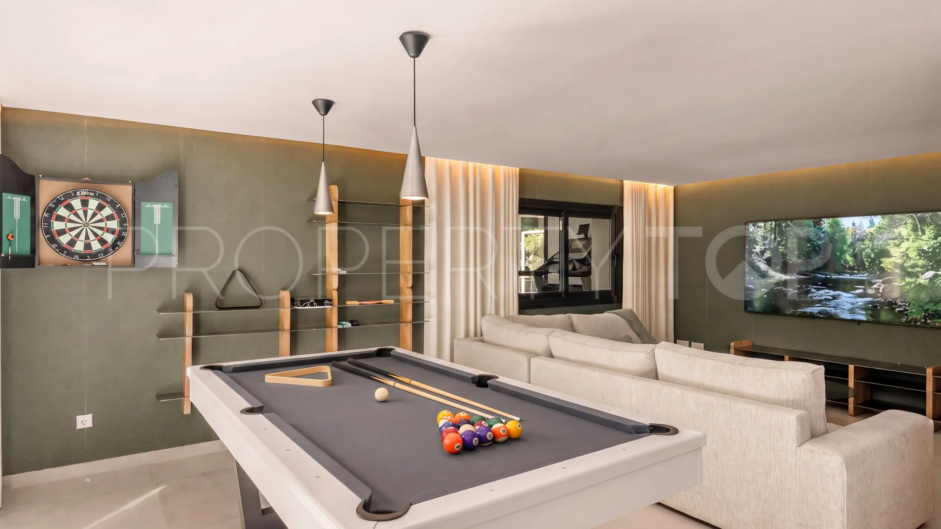 Villa a la venta en Nueva Andalucia