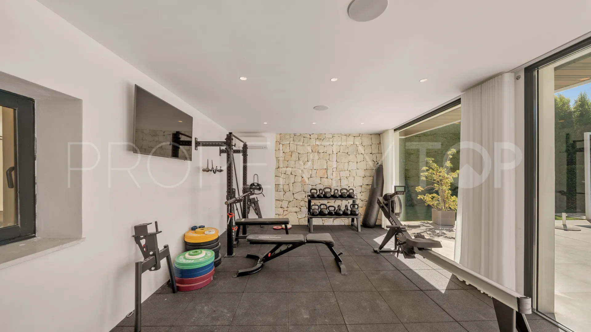 Villa a la venta en Nueva Andalucia