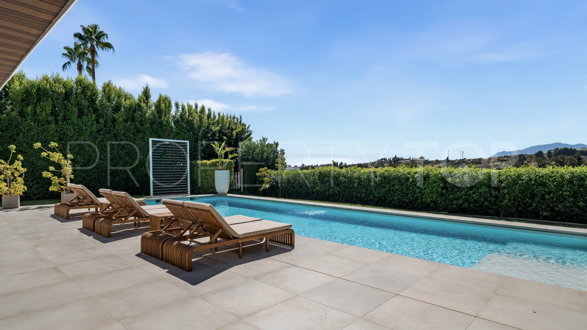 Villa a la venta en Nueva Andalucia