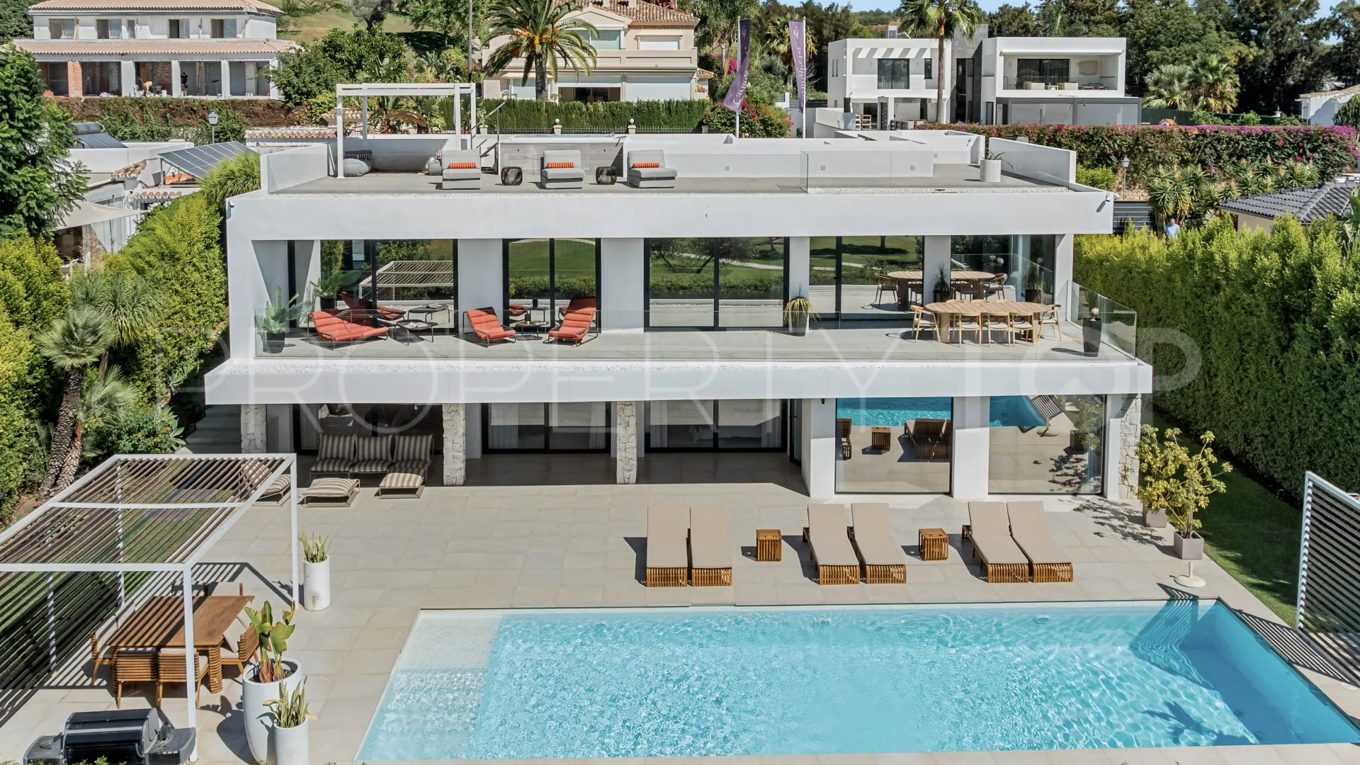 Villa a la venta en Nueva Andalucia