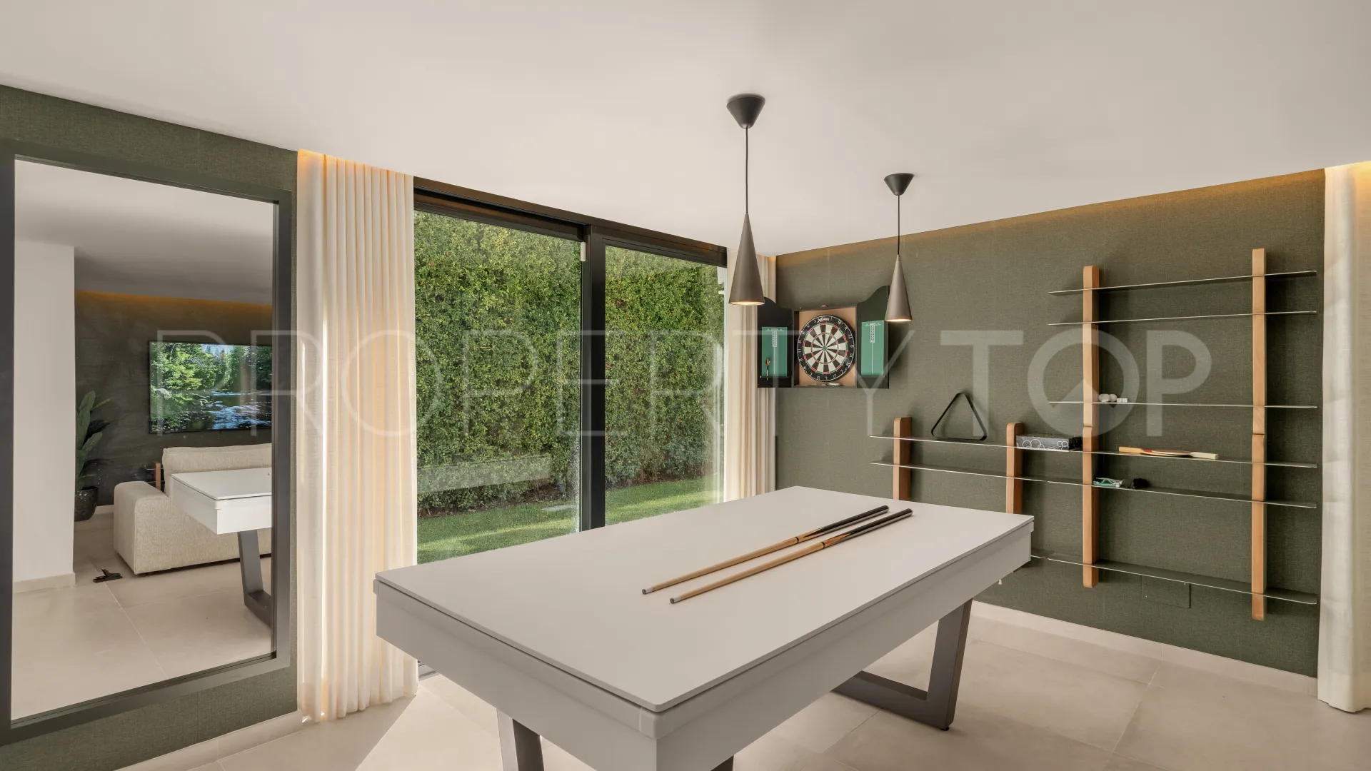Villa a la venta en Nueva Andalucia