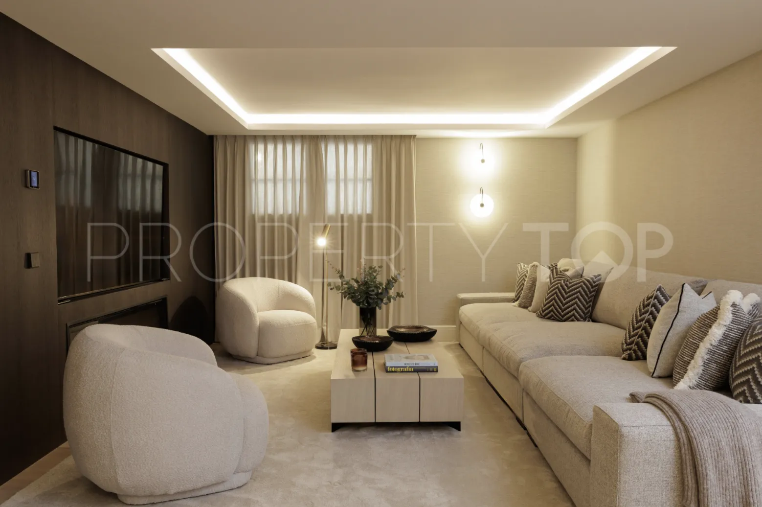Villa de 5 dormitorios en venta en La Quinta