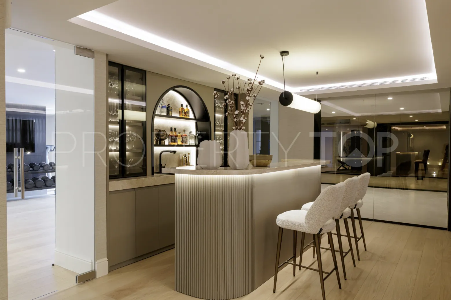 Villa de 5 dormitorios en venta en La Quinta