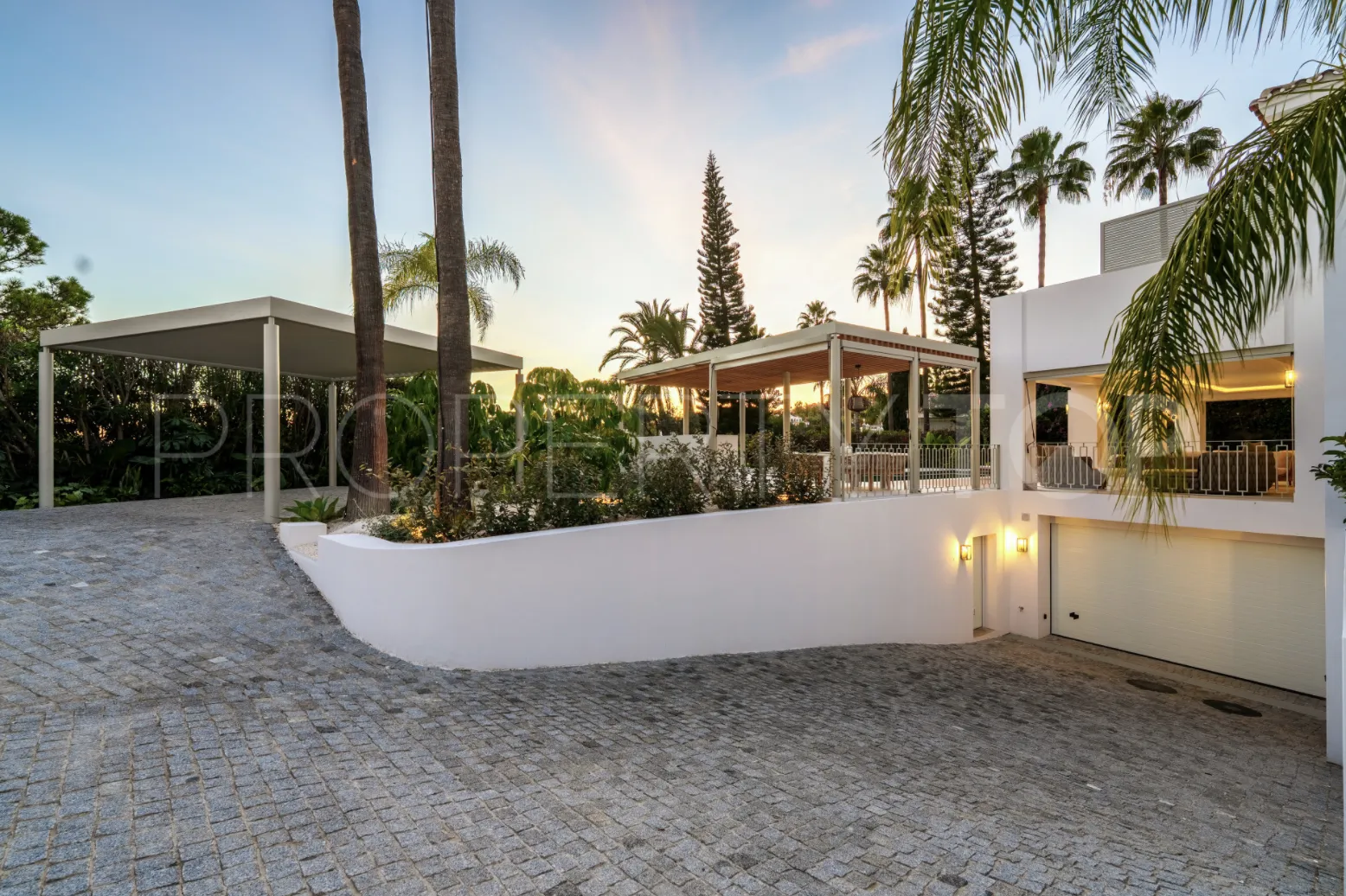 Villa de 5 dormitorios en venta en La Quinta
