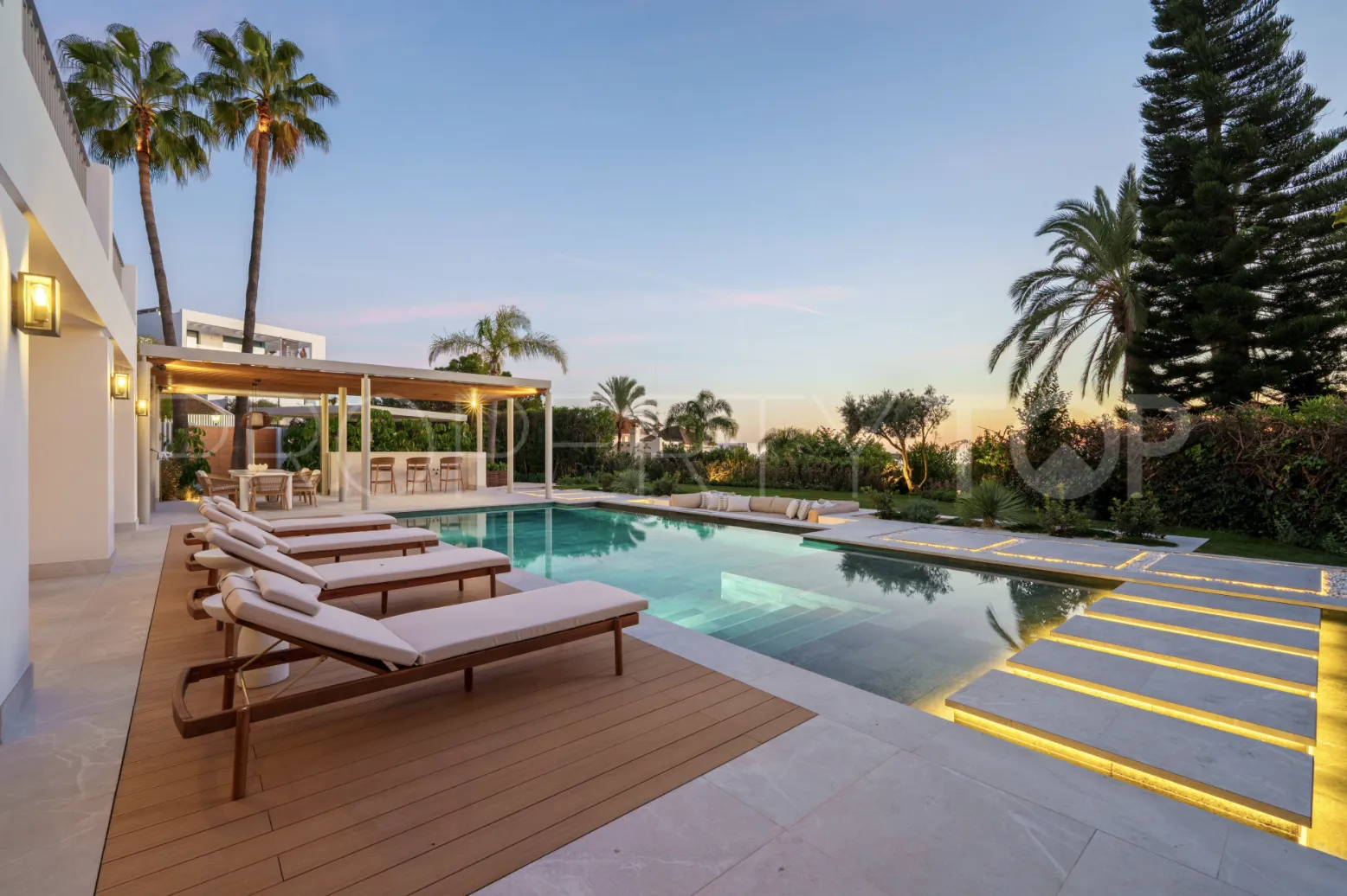 Villa de 5 dormitorios en venta en La Quinta