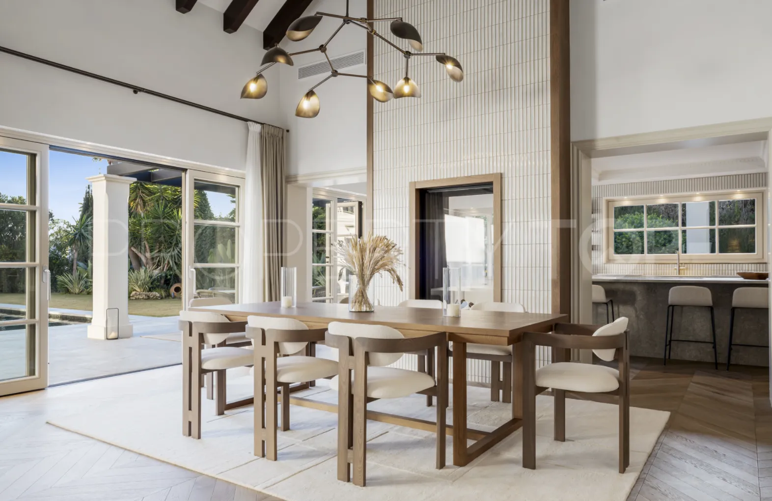 6 bedrooms villa for sale in Nueva Andalucia