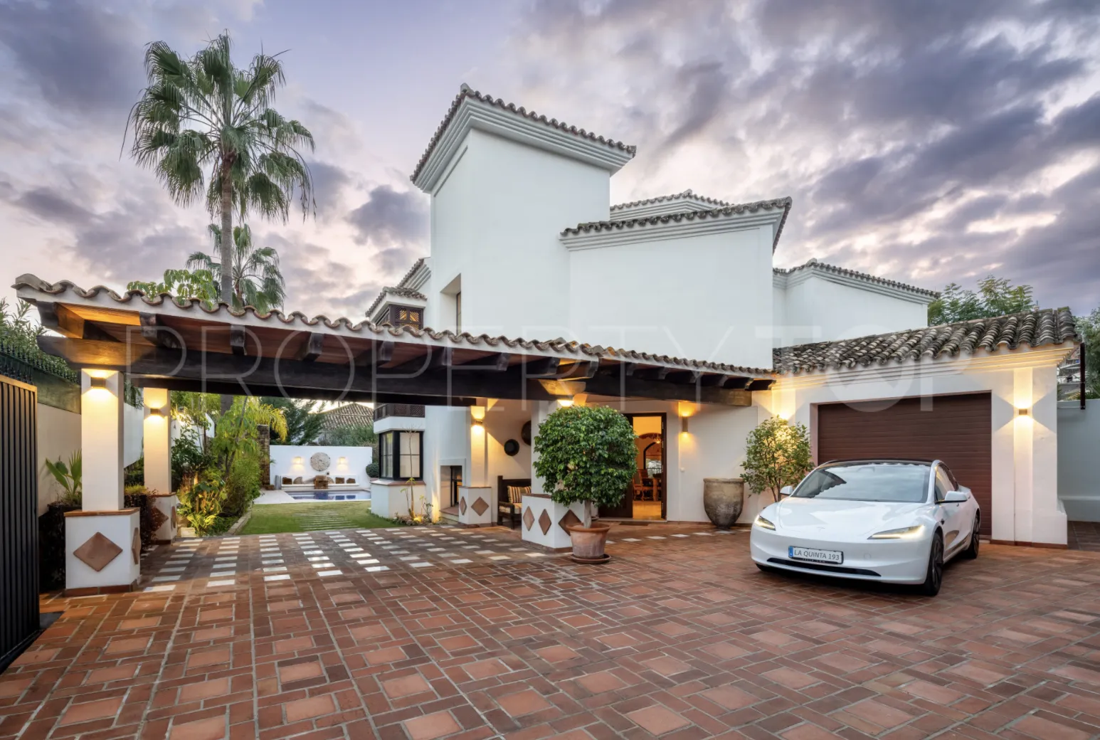 La Quinta, villa a la venta de 4 dormitorios