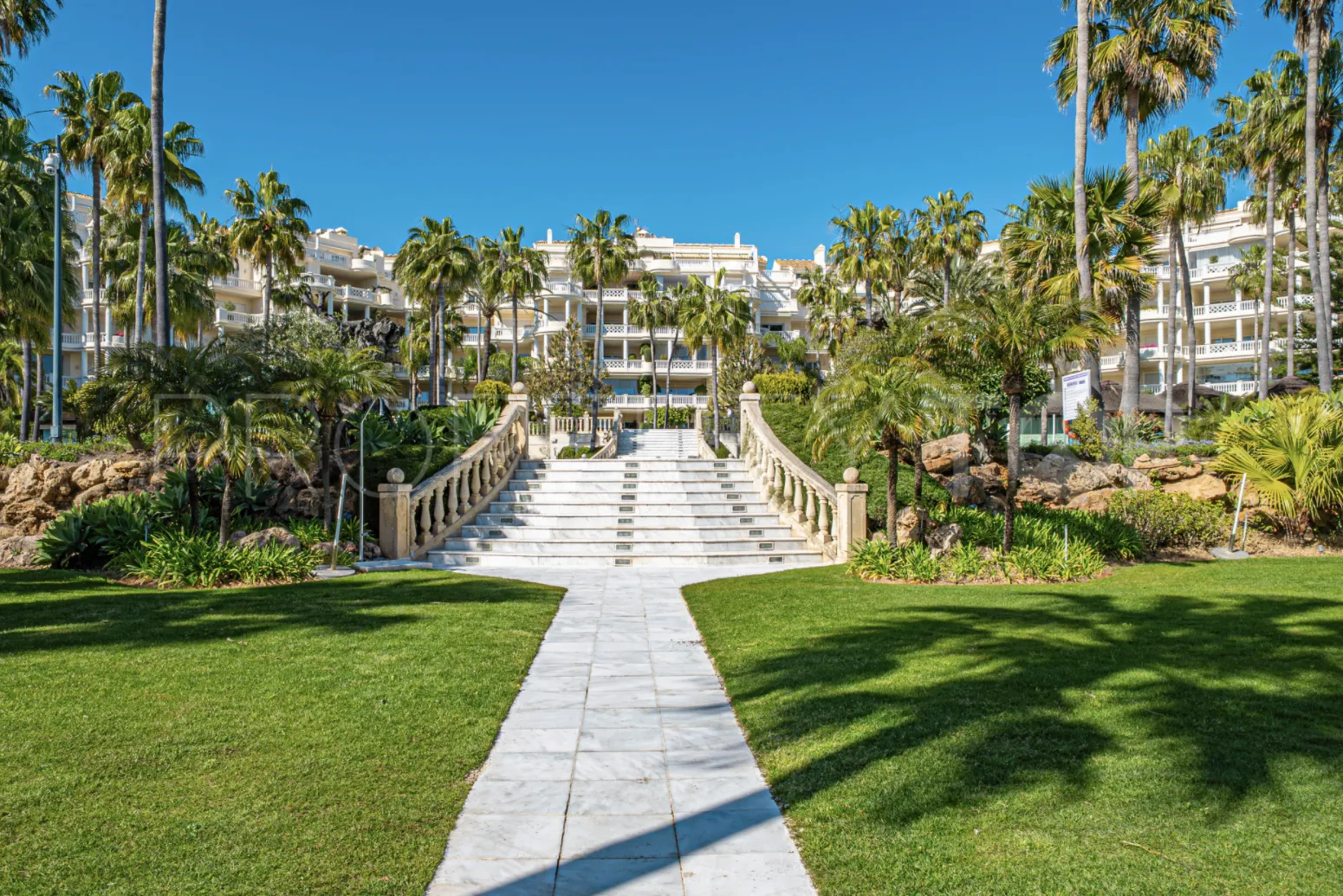 3 bedrooms apartment for sale in Las Dunas Park