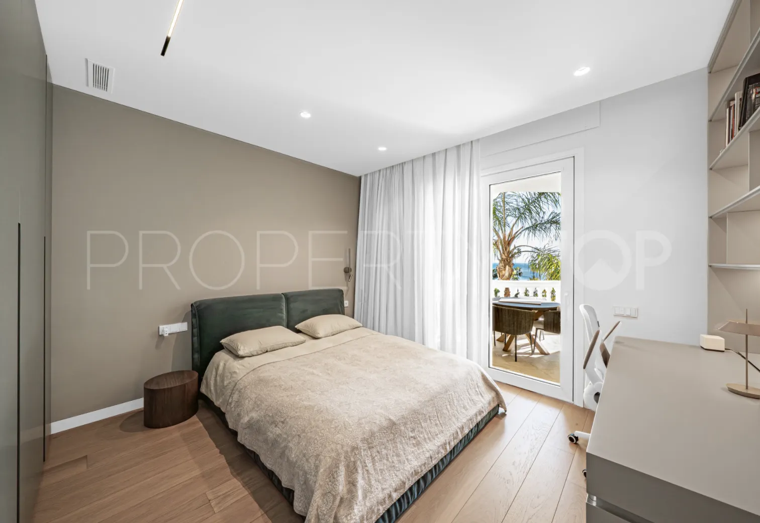 3 bedrooms apartment for sale in Las Dunas Park