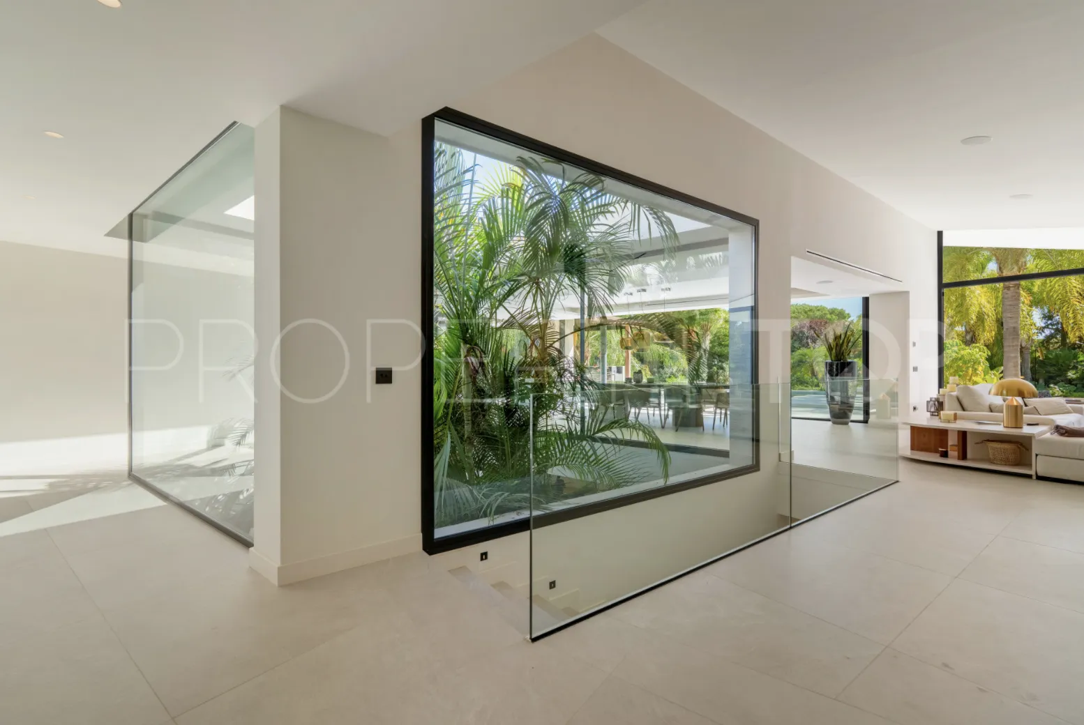 For sale villa in Las Chapas with 5 bedrooms