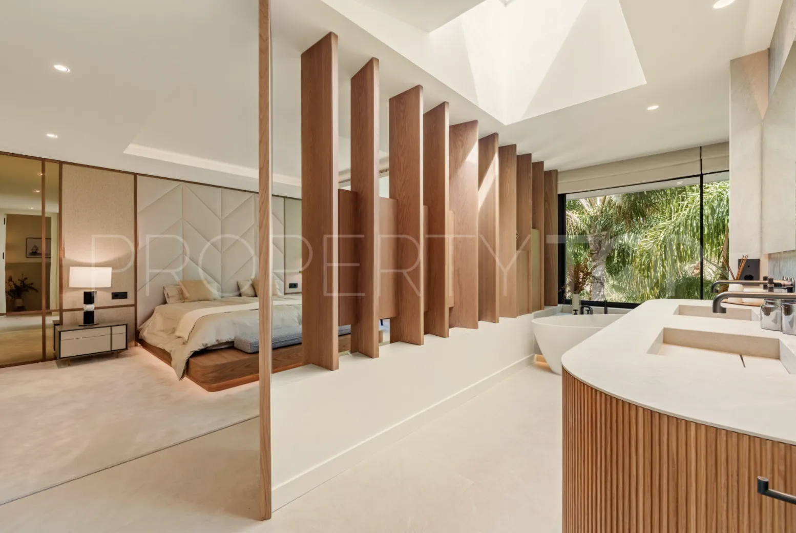 For sale villa in Las Chapas with 5 bedrooms