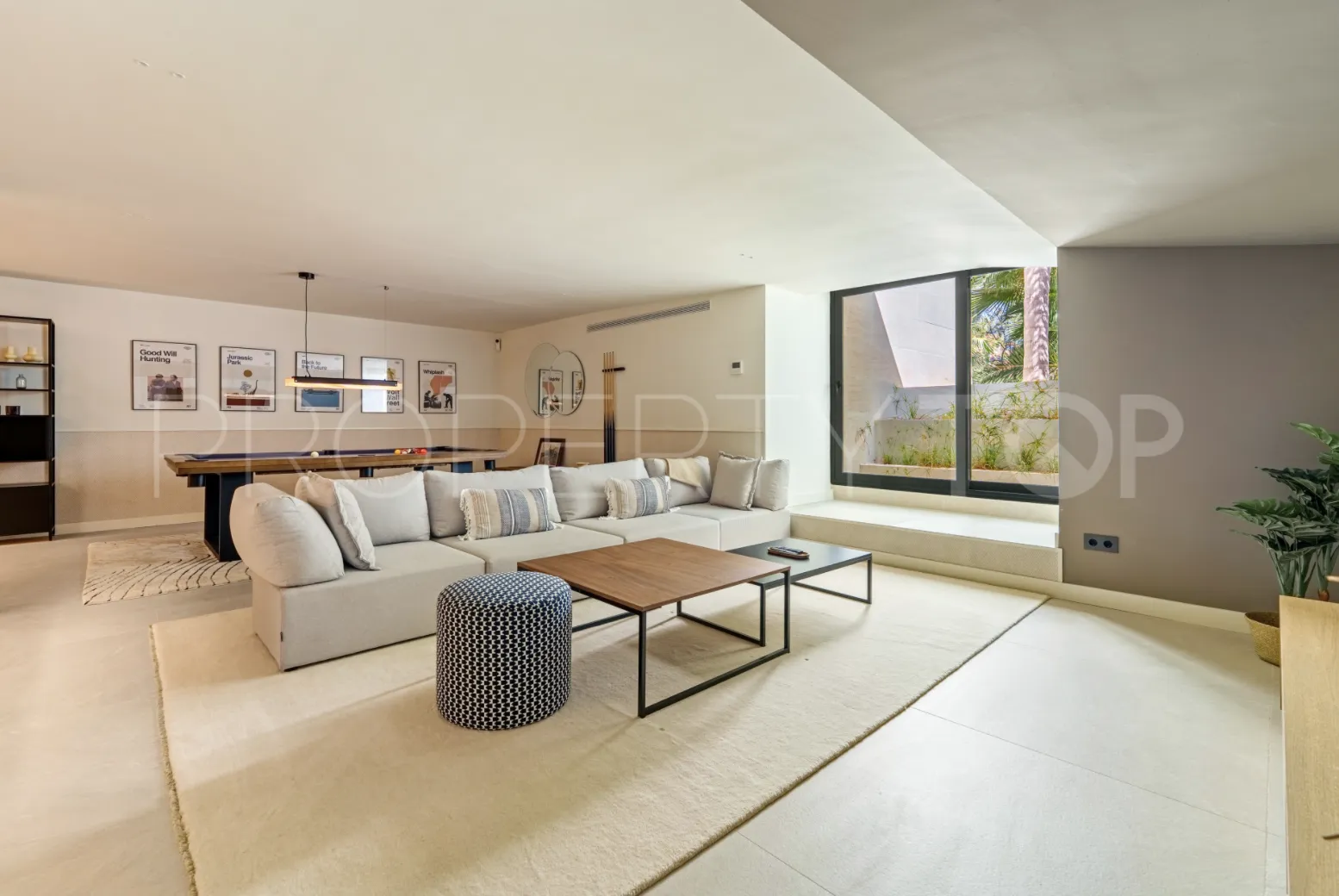 For sale villa in Las Chapas with 5 bedrooms