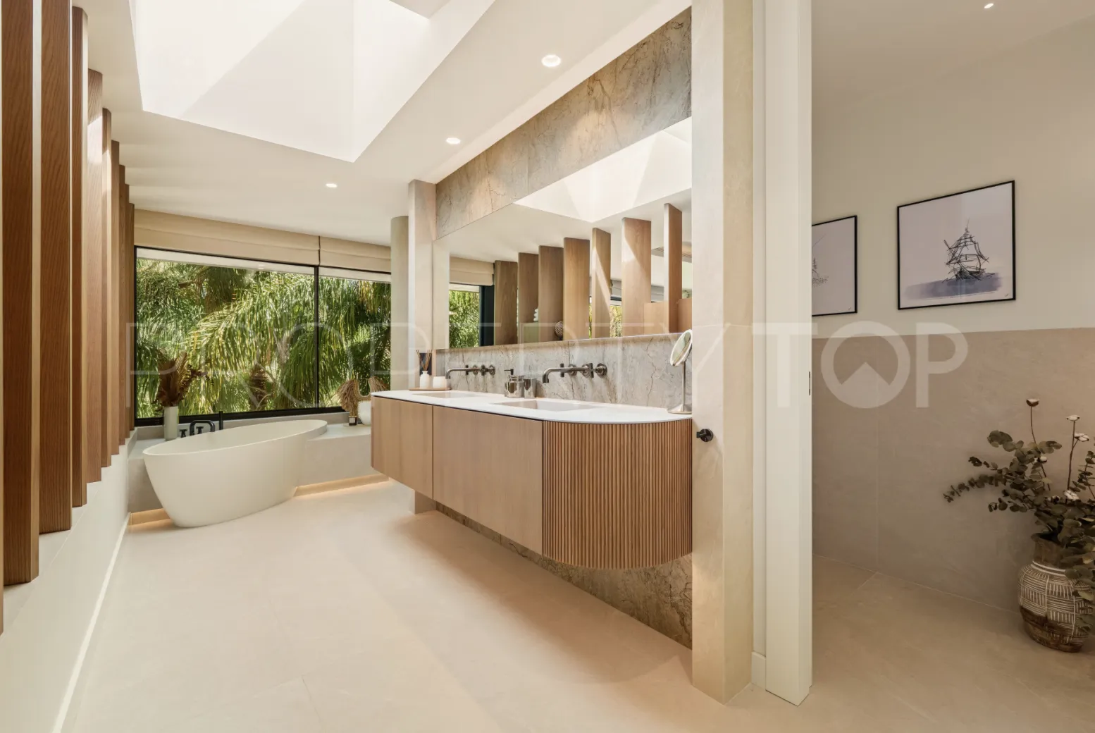 For sale villa in Las Chapas with 5 bedrooms