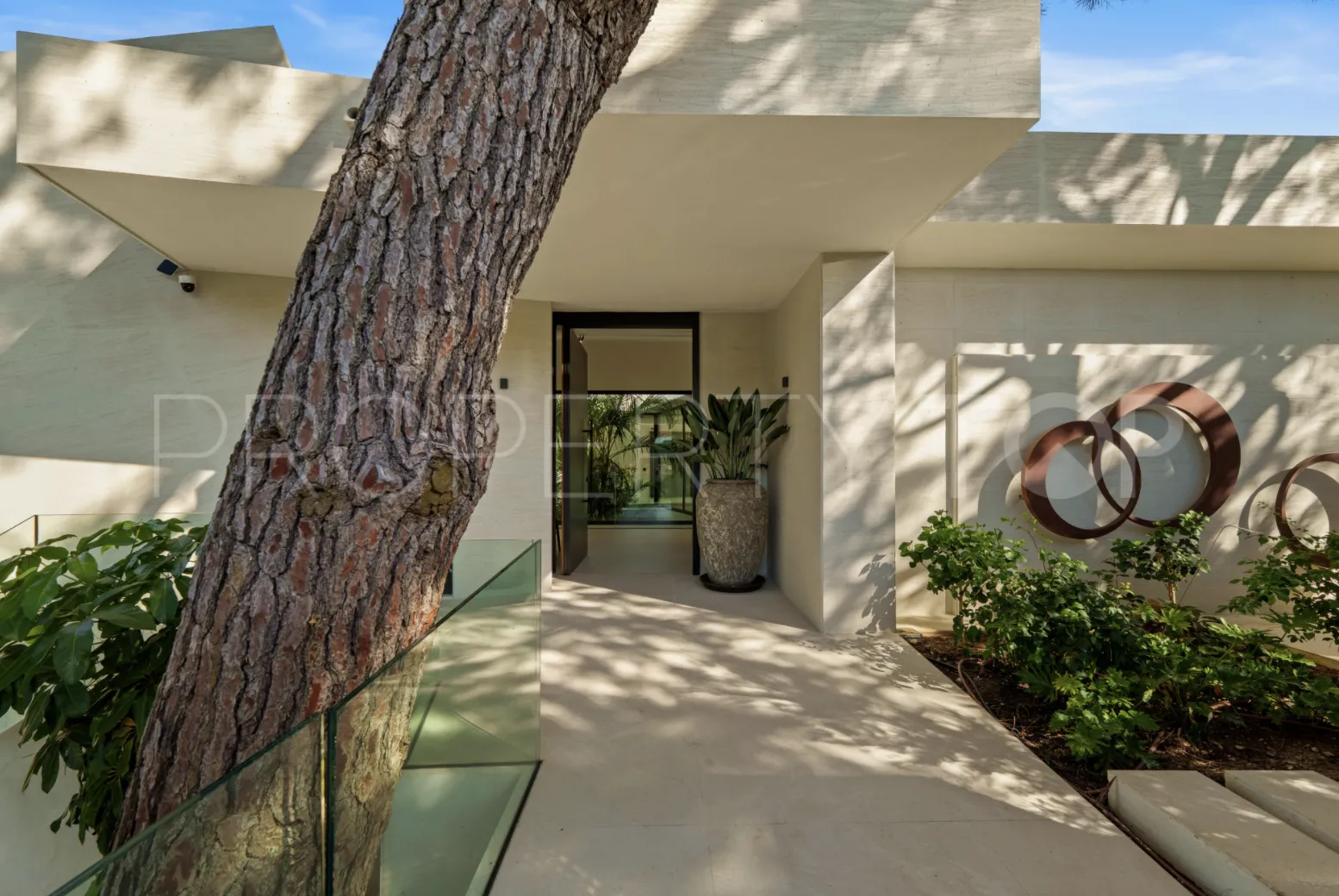 For sale villa in Las Chapas with 5 bedrooms