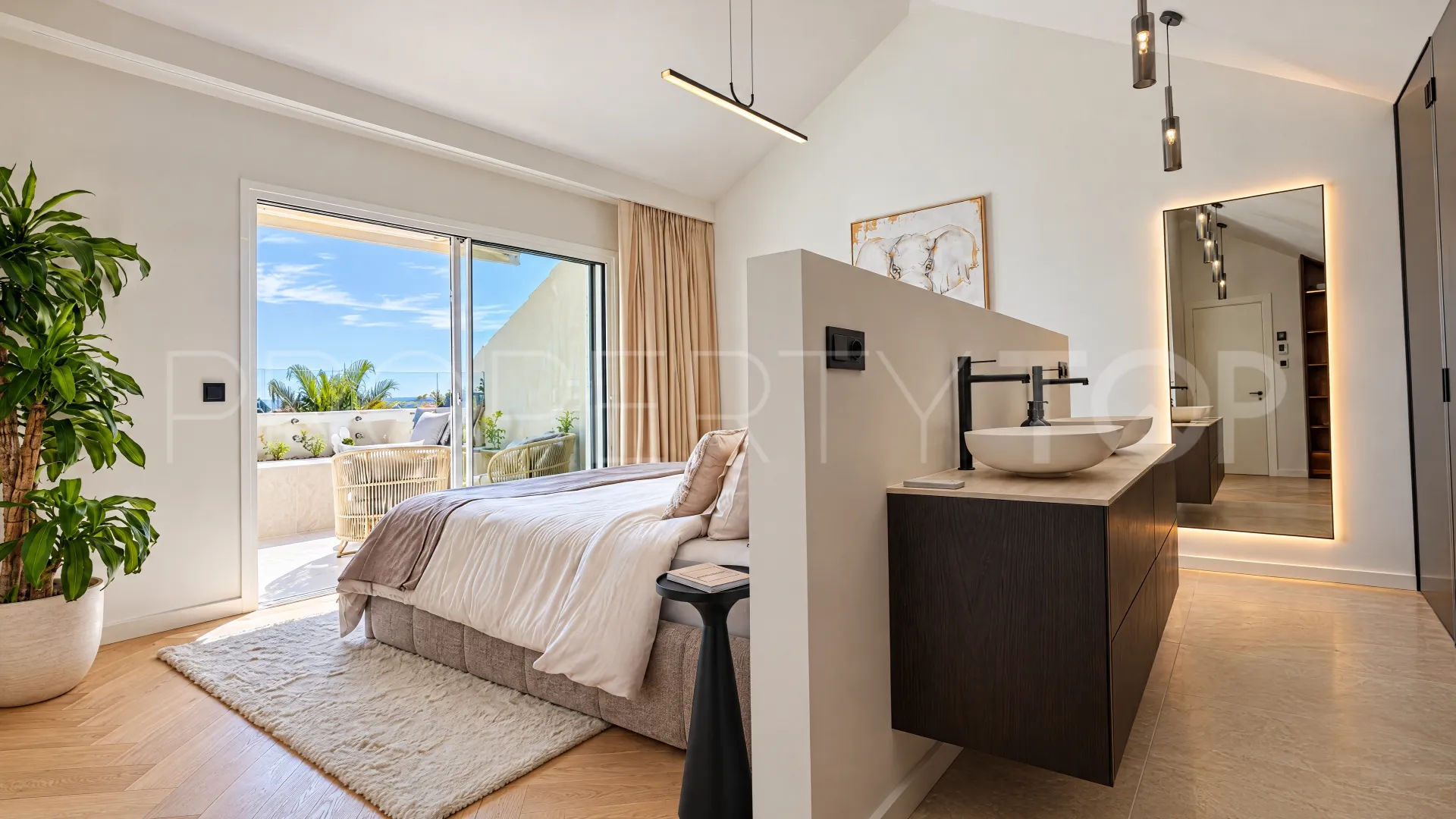 Se vende atico duplex en Nueva Andalucia